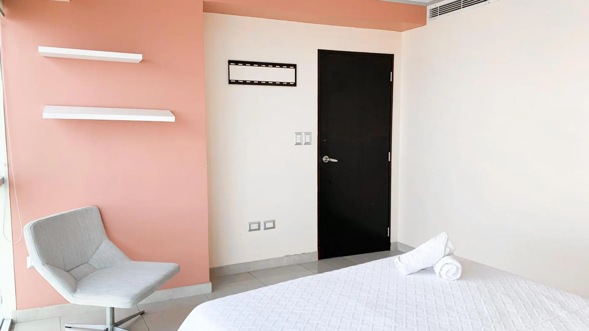 瓜亚基尔Departamento Con Piscina, Jacuzzi Y Gym公寓 瓜亚基尔